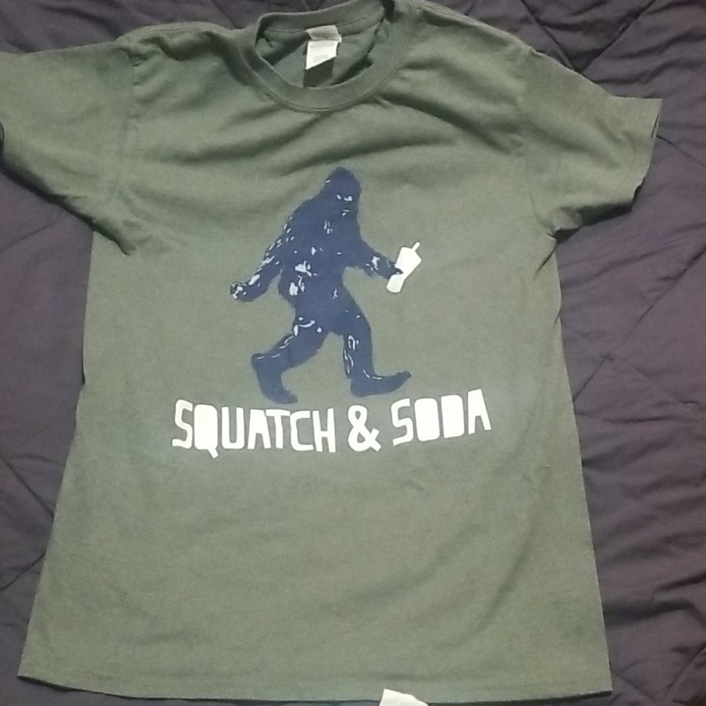 SALE 3/$10  - Small "Squatch & Soda" shirt